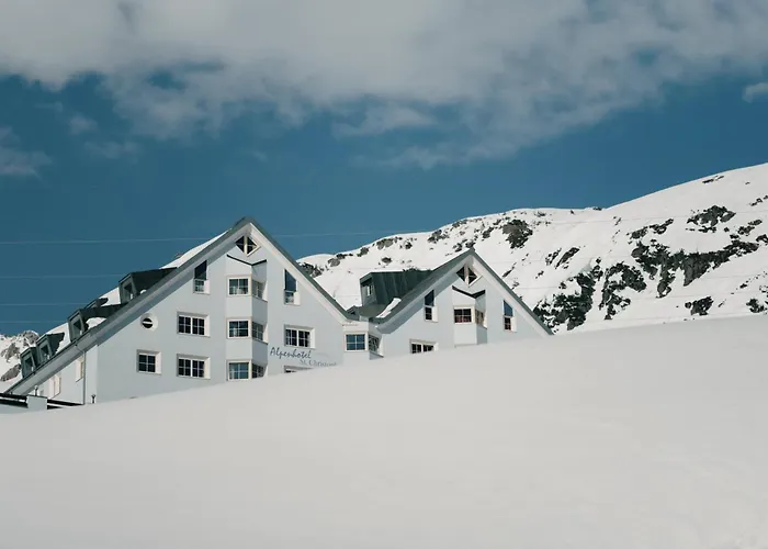 Hotel Alpenhotel St.christoph 4*