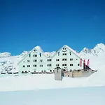 Alpenhotel St.christoph 4*